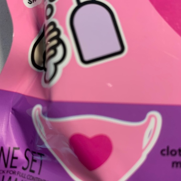 Face Mask Care Package for Girls - Picture 2 of 5